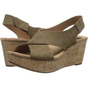 CLARKS CASLYNN SHAE WEDGE SANDALS